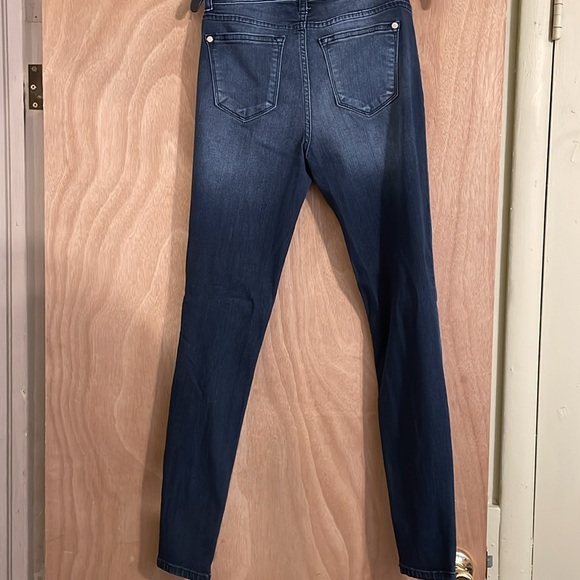 EUC Judy Blue Destroyed Bandana Patch Skinny Fit Womens Jeans Size 5/27 - Picture 5 of 9